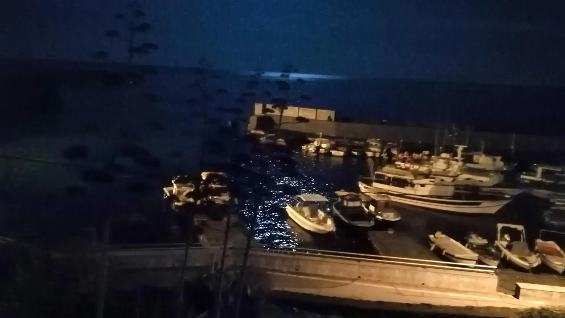 Romantica Camera sul Mare Acireale 0*,